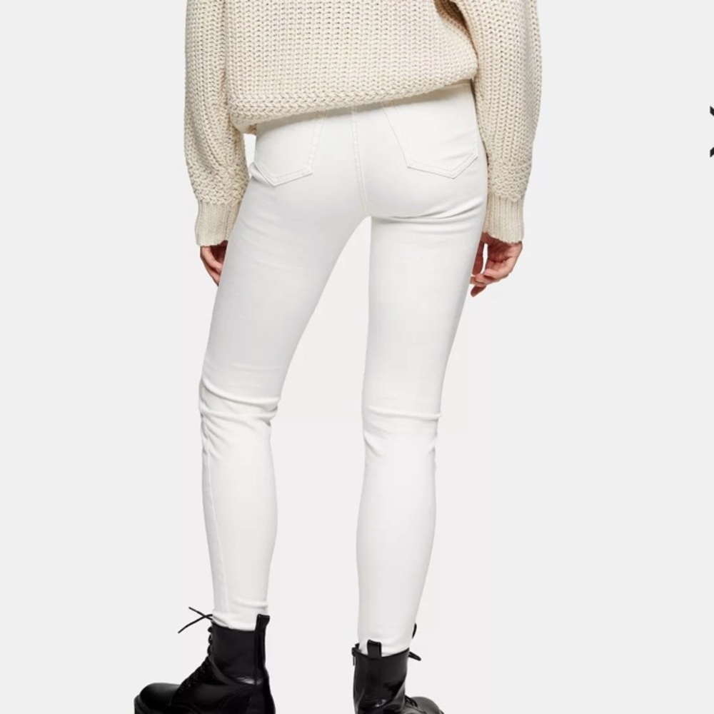 TOPSHOP Ecru Jamie Skinny Jeans. 26”30